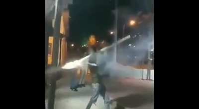 Pobre pibe, siempre le pasa lo peor