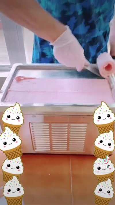 First attempt at Fried Ice Cream 🍦 TT@FriedSweets