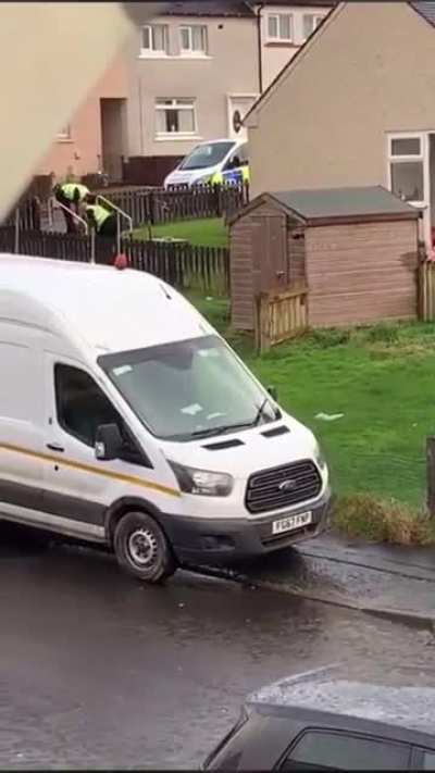 Officer has a ‘Home Alone’ moment