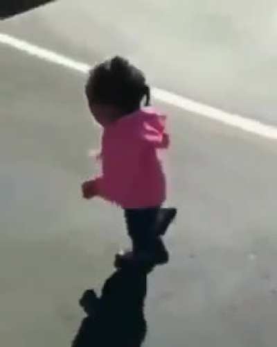 Run! It's chasing you!