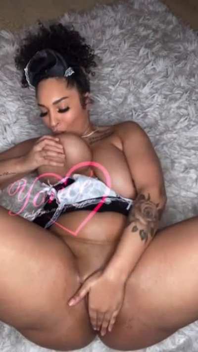 Freaky Maid 🍈🍈🍑🐱🤤<wbr>😍❤️😻