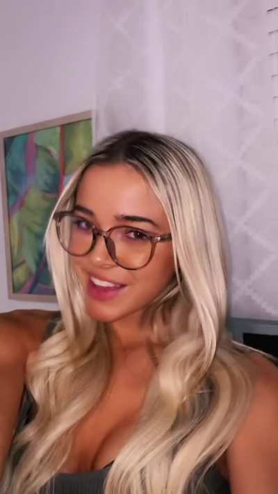 Cute in glases
