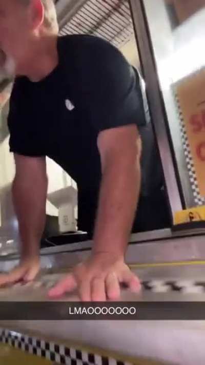 Lady tries opening a closed food truck to be served