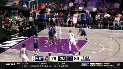 [Highlight] Scoot burns Wemby and his buddy with the fake and finishes the bucket
