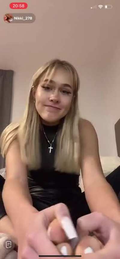 Live right now…those toes!!