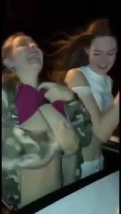 That Look To The Right Tho...