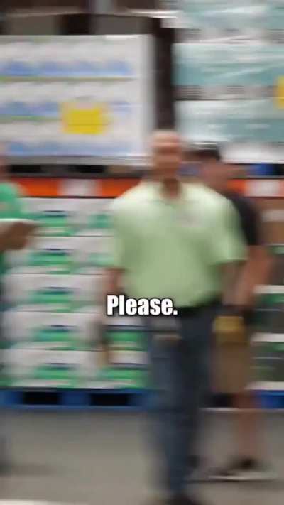 Famous influencer harasses shoppers