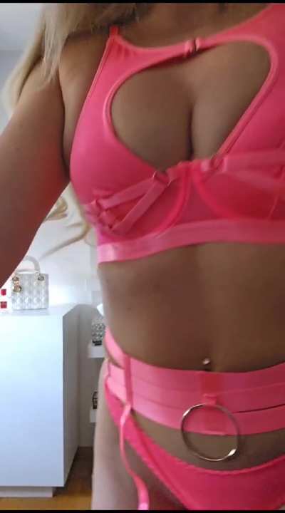 Hope my tits still can keep up with these 20 year old girls tits (drop)
