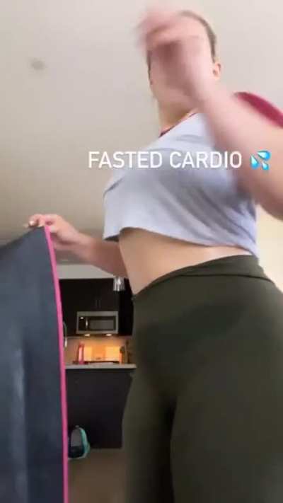 Nixxdee after sweaty workout 💦👅