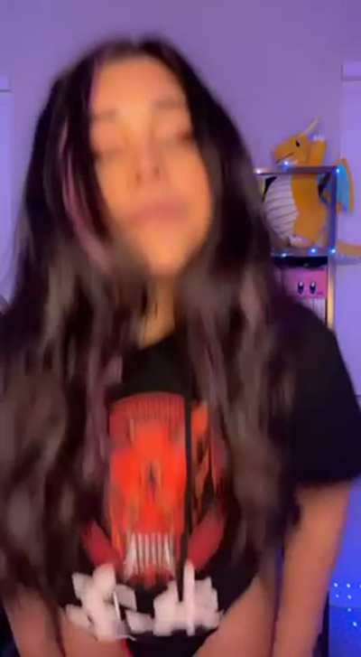 You have to jerk off if I send you nudes, deal?