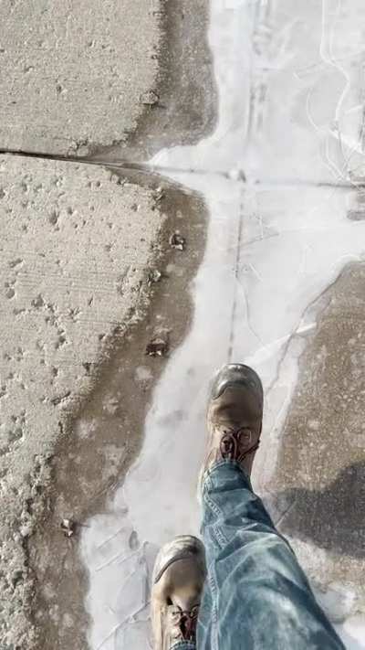 Crispy ice