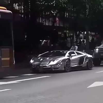 Garbage car!