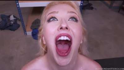 Beautiful blonde, beautiful eyes, beautiful cumslut 💦💦