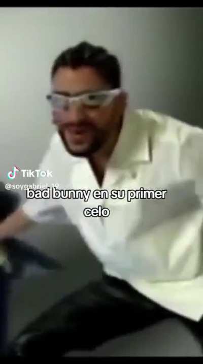 bad bunny en su primer celo: