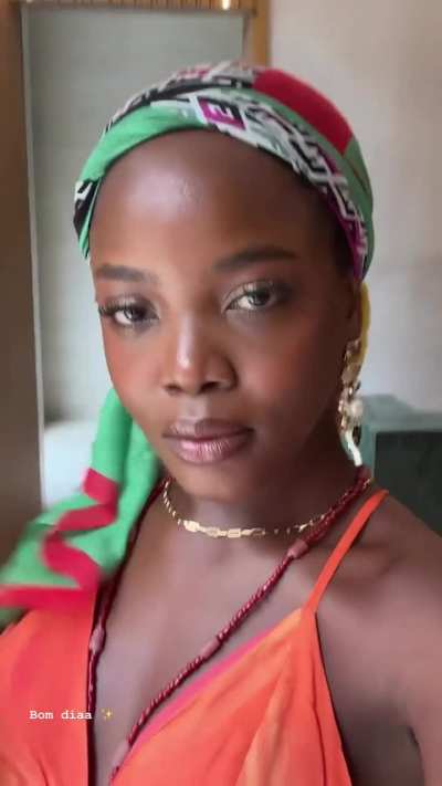 Clara Moneke (Brazilian Actress)