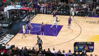 [Highlight] Siakam is called for the offensive foul with just over 2 minutes remaining in the game