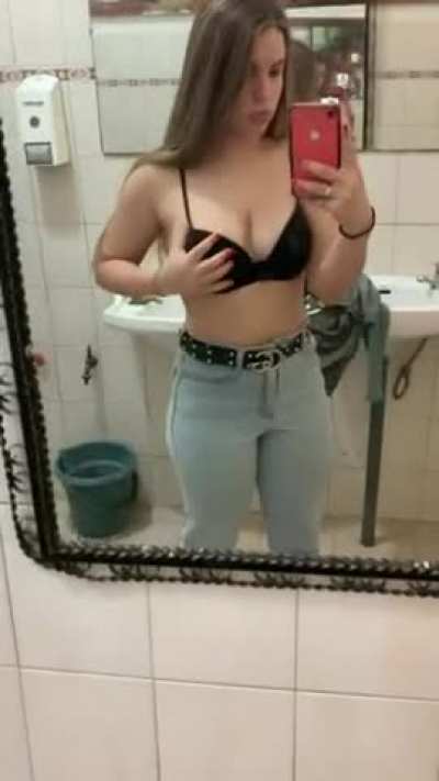 I got very horny at work I just had to share it with you... I hope no one saw me