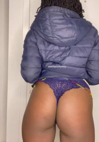 OOTD: warm on top, slutty on the bottom