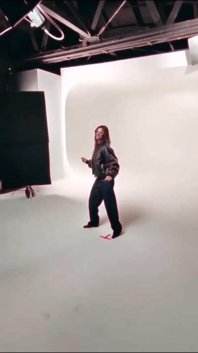 'Come behind the scenes with me on my latest campaign shoot' - IG April 2025