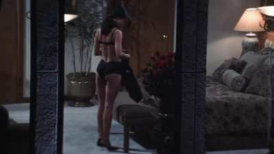 Roselyn Sanchez in Rush Hour 2