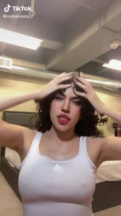 curlyjessica_