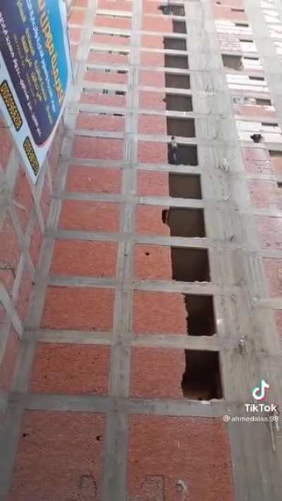 Egyptian elevator