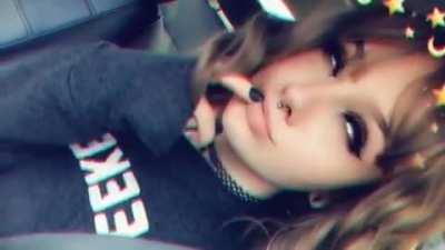 Kiss me, hold me, take control of me 🎀