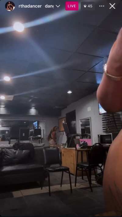 (@dangerthadancer) Sexy BBW stripper on IG Live 8/6/24