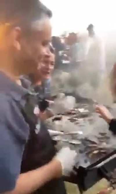 New Zealand. No masks. No lockdowns. No new cases — with Prime Minister Jacinda Ardern attending a big outdoor BBQ on a national holiday. Leadership matters...