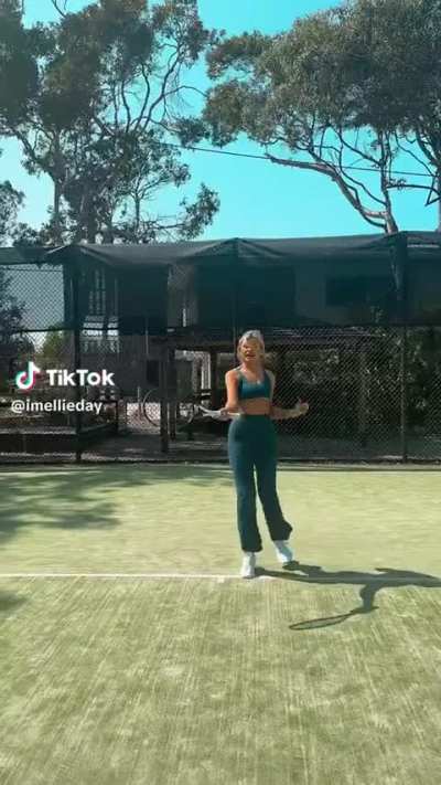 @imellieday