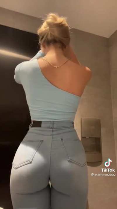 🍰👀😳