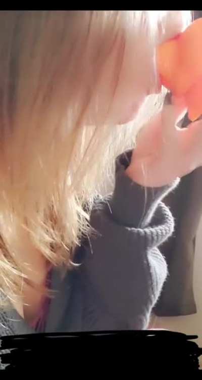 Just need to quickly prove I can deep throat the orange dildo 😋 [f],[27[