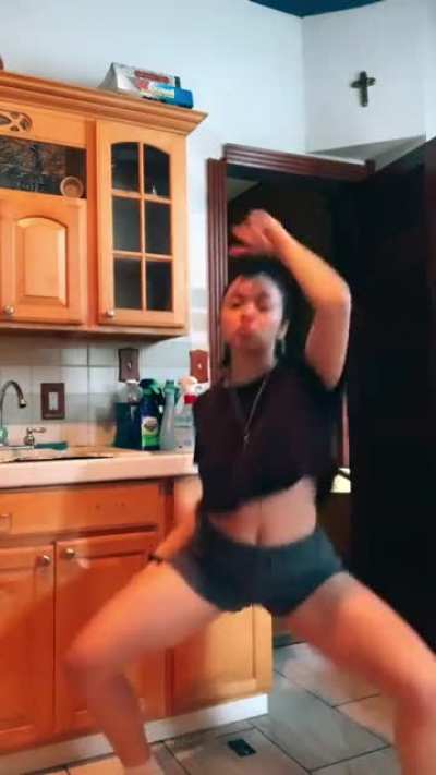oh my lord look at that jiggle