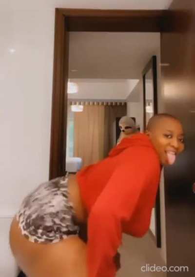 💦💦💦
