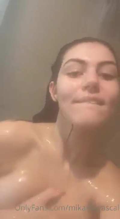 Mikaela 