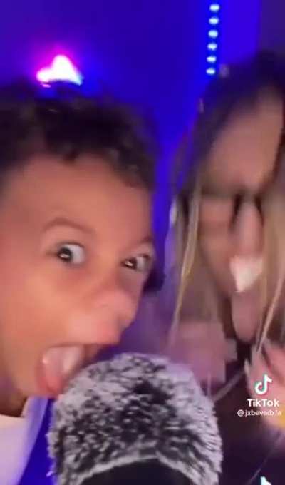 ASMR