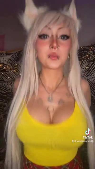 @kandikitsune666