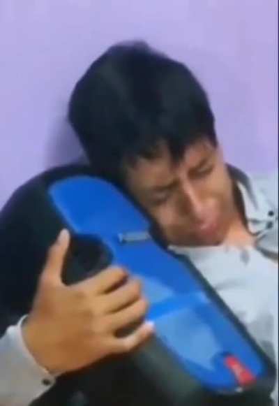 😔