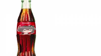 Luna likes cola
