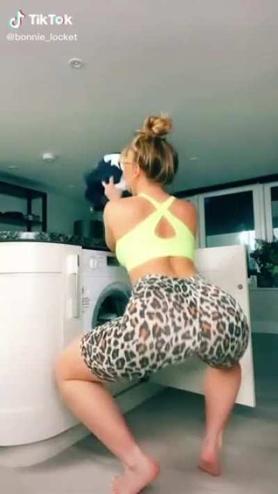 Wow she’s hot