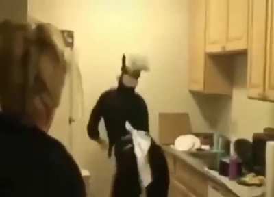 À rumores que almguas pessoas estão procurando esse video.
