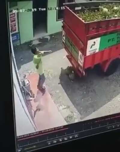 That's not how you treat propane tanks