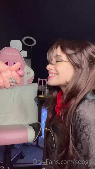 Cum slut takes a monster load on her face
