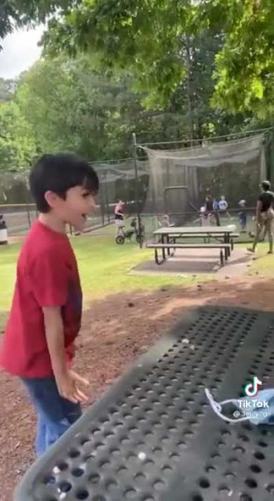 Boy's reaction when he saw his crush at the park