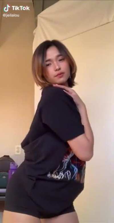 Jeila Dizon