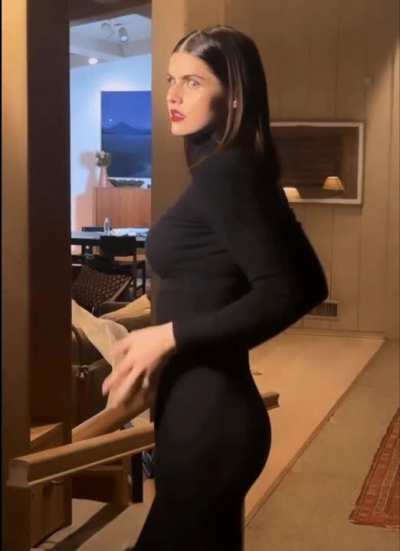 Alexandra Daddario