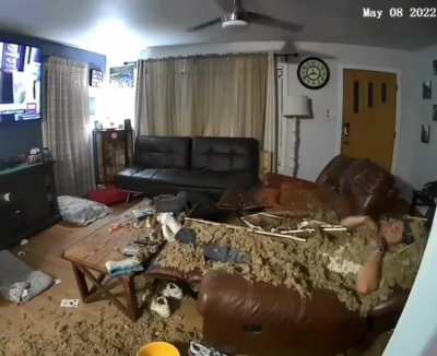 When after a heavy working week, after indulging your children and your wife, the weekend comes that you just want to relax in front of the television.. and nothing!