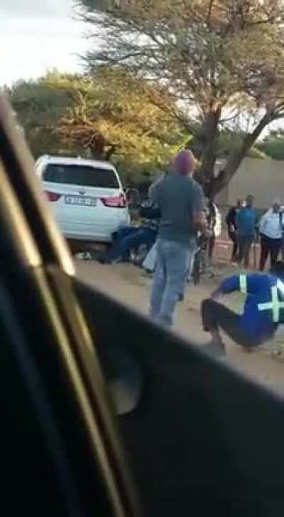 This is how you defend your friend, humbled. Happened in South Africa.