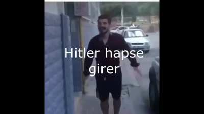 Aykut Elmas vidyolari ile Hitler'in başa geçtiği ve Çekos<wbr>lovak<wbr>yayi aldığı döneme kadar bir video yaptım ilk defa böyle bir şey denedim umarım beğenirsiniz