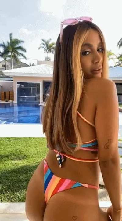 Como ela é um absurdo 🍑❤